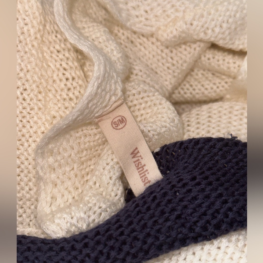 Super Soft Knit Sweater- Oversized - Picture 4 of 5